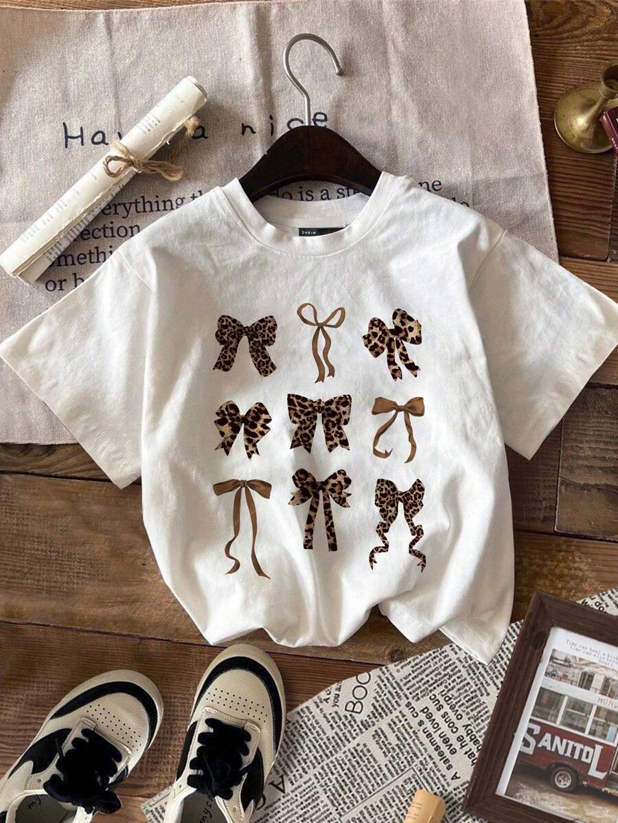 Tween Girls' Minimalist Short Sleeve Crew Neck T-Shirt, Lightweight Casual Summer Top for School, Play, and Everyday Wear