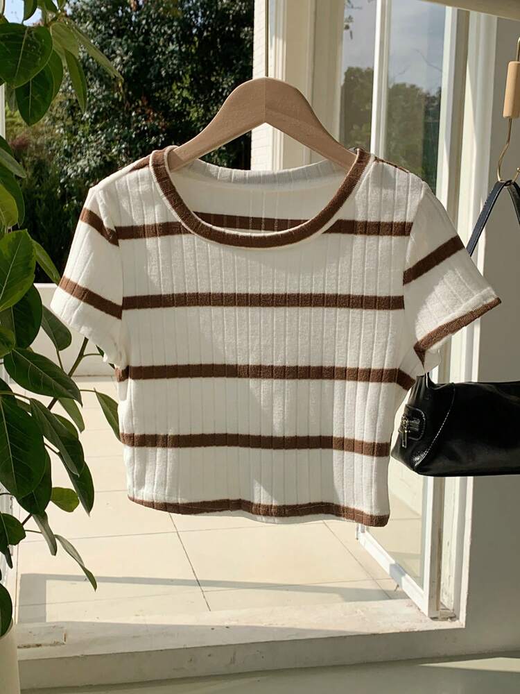 Women's Ribbed Crew Neck T-Shirt, Minimalist Casual Short Sleeve Top for Everyday Summer Outfits