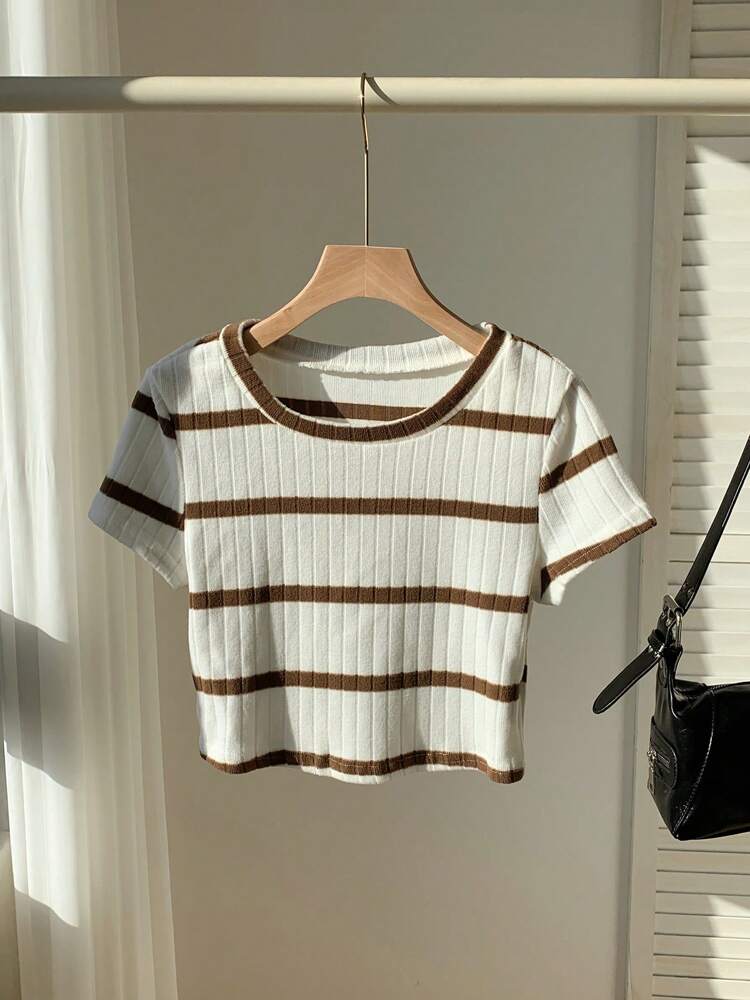 Women's Ribbed Crew Neck T-Shirt, Minimalist Casual Short Sleeve Top for Everyday Summer Outfits