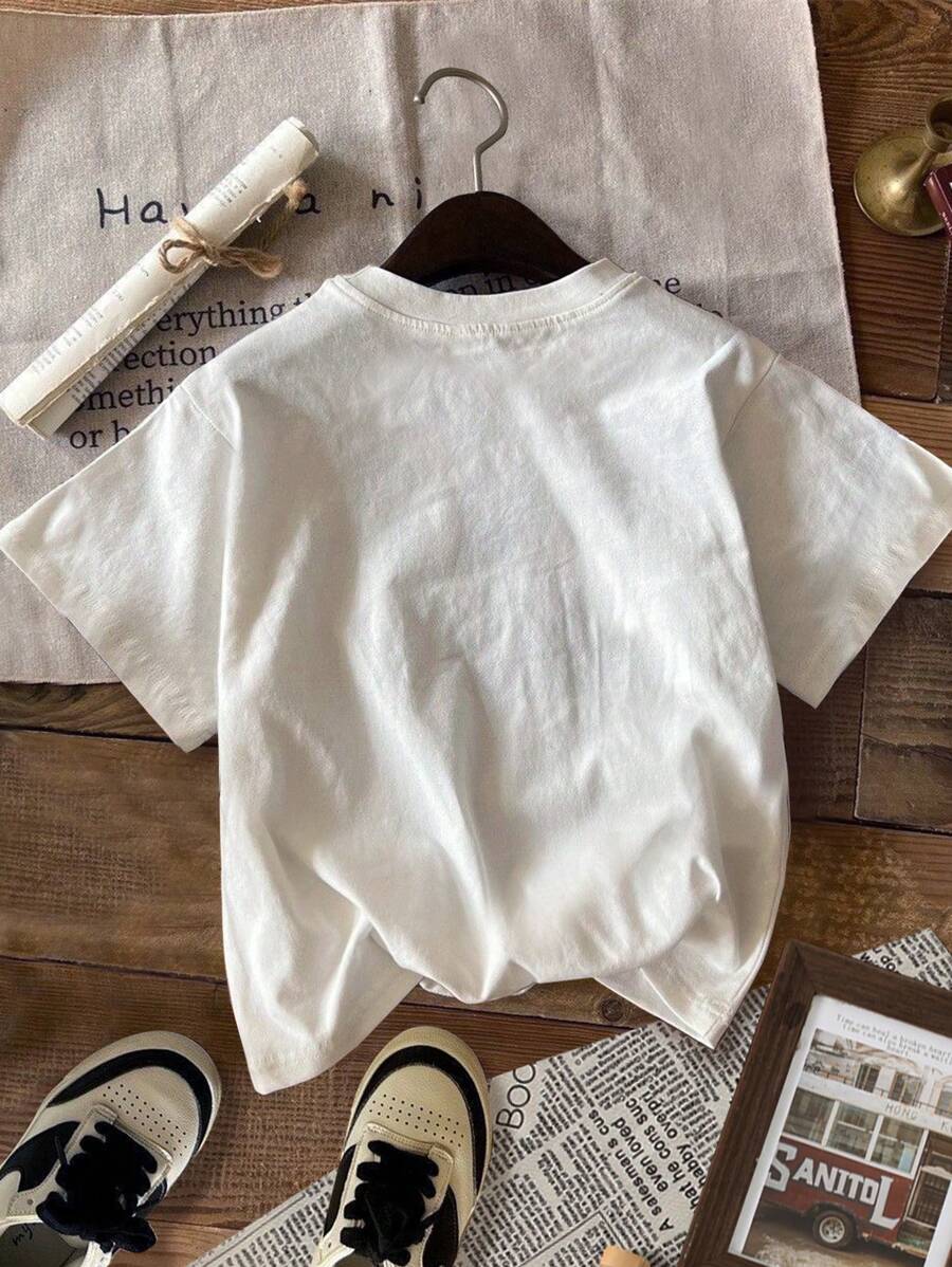 Tween Girls' Minimalist Short Sleeve Crew Neck T-Shirt, Lightweight Casual Summer Top for School, Play, and Everyday Wear