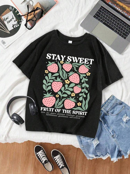 Cute Strawberry Floral Print Loose Fit Tee for Teen Girls, Soft Lightweight Summer Short Sleeve T-Shirt, Kawaii Casual Daily Top, Y2K Girlcore Aesthetic Shirt